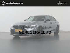 BMW 3-serie - 320e | M-Sport | FaceLift | Sportstoelen | Camera | Apple CarPlay/Android Auto | HUD | Sch