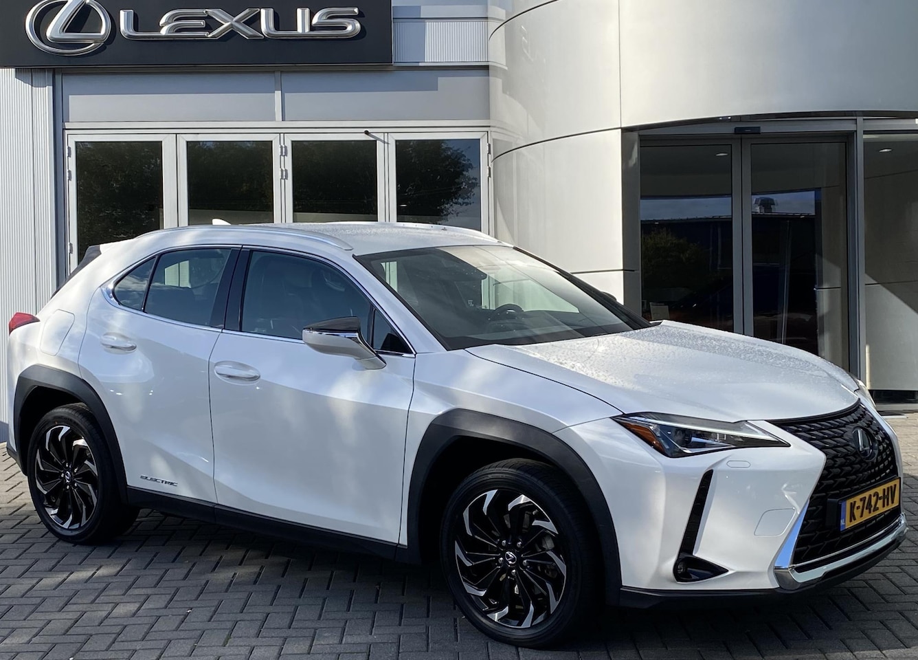 Lexus UX - 300e Business 54 kWh - AutoWereld.nl