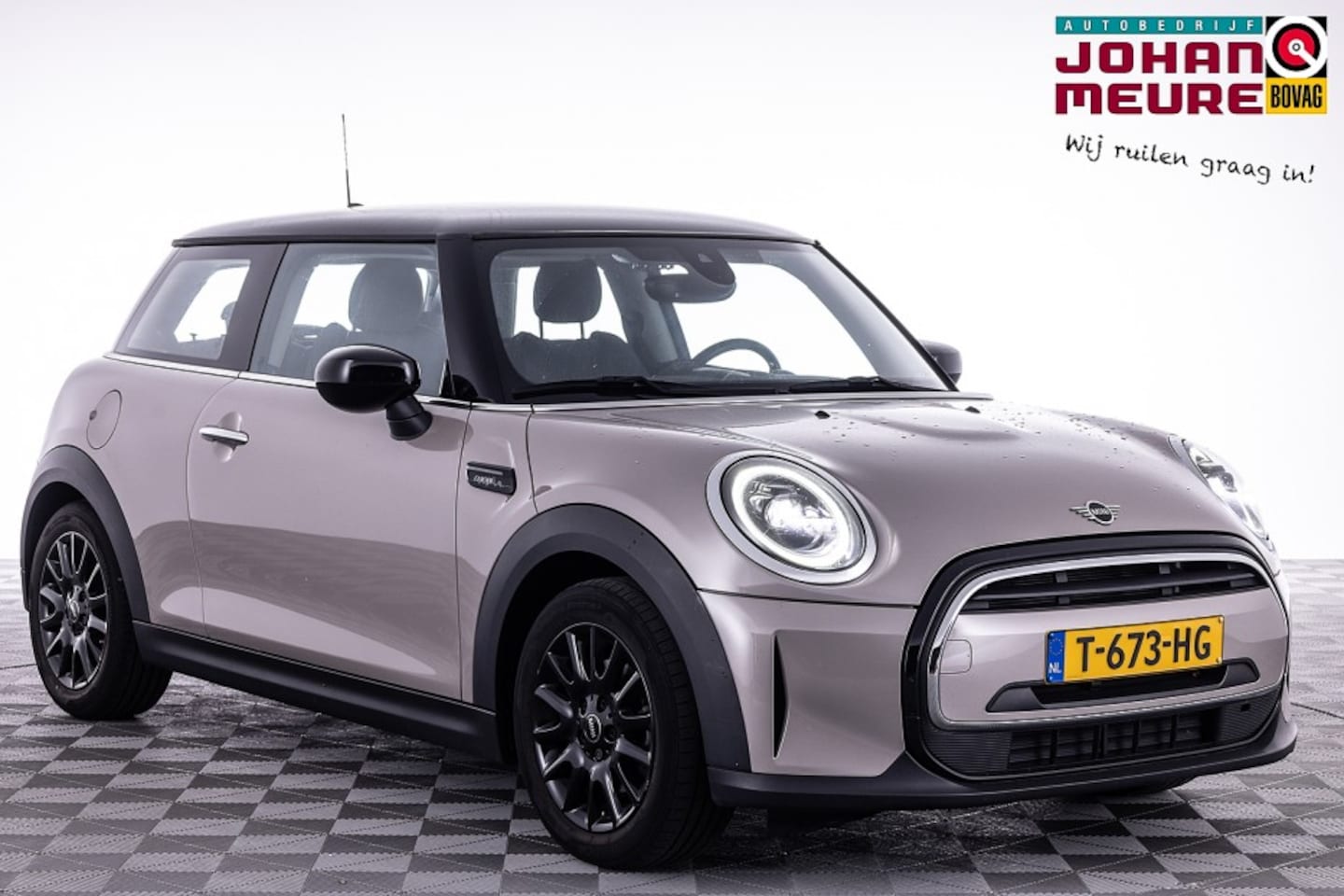 MINI Cooper - Mini 1.5 Camden Edition Automaat | Half LEDER | Full LED ✅ 1e Eigenaar - AutoWereld.nl