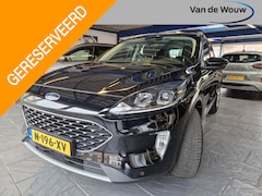 Ford Kuga - 1.5 EcoBoost Titanium Trekhaak 4-seizoenenbanden