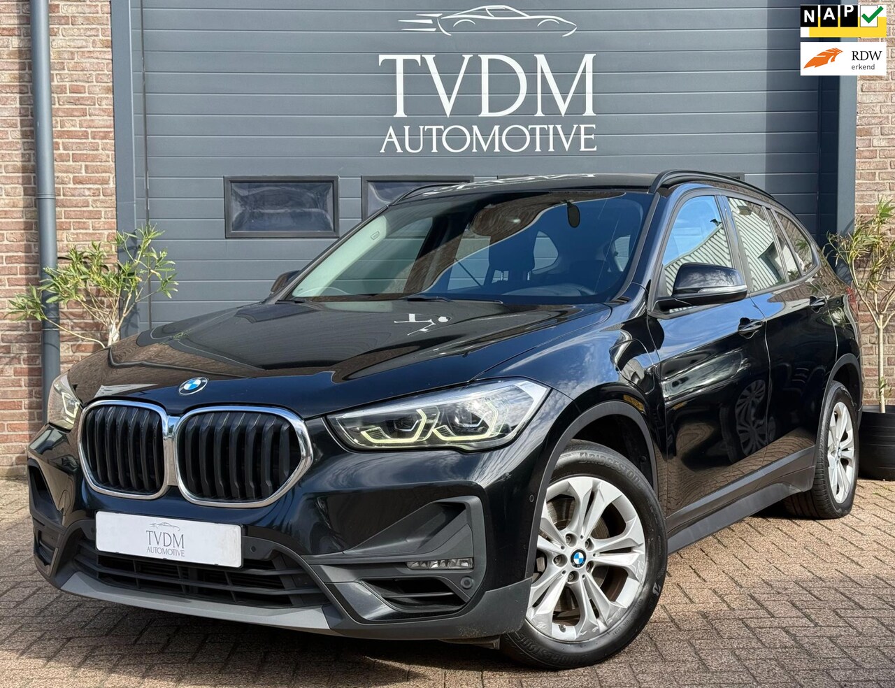 BMW X1 - XDrive25e Executive|TREKHAAK|NAVI|CLIMATE|LED|CRUISE - AutoWereld.nl