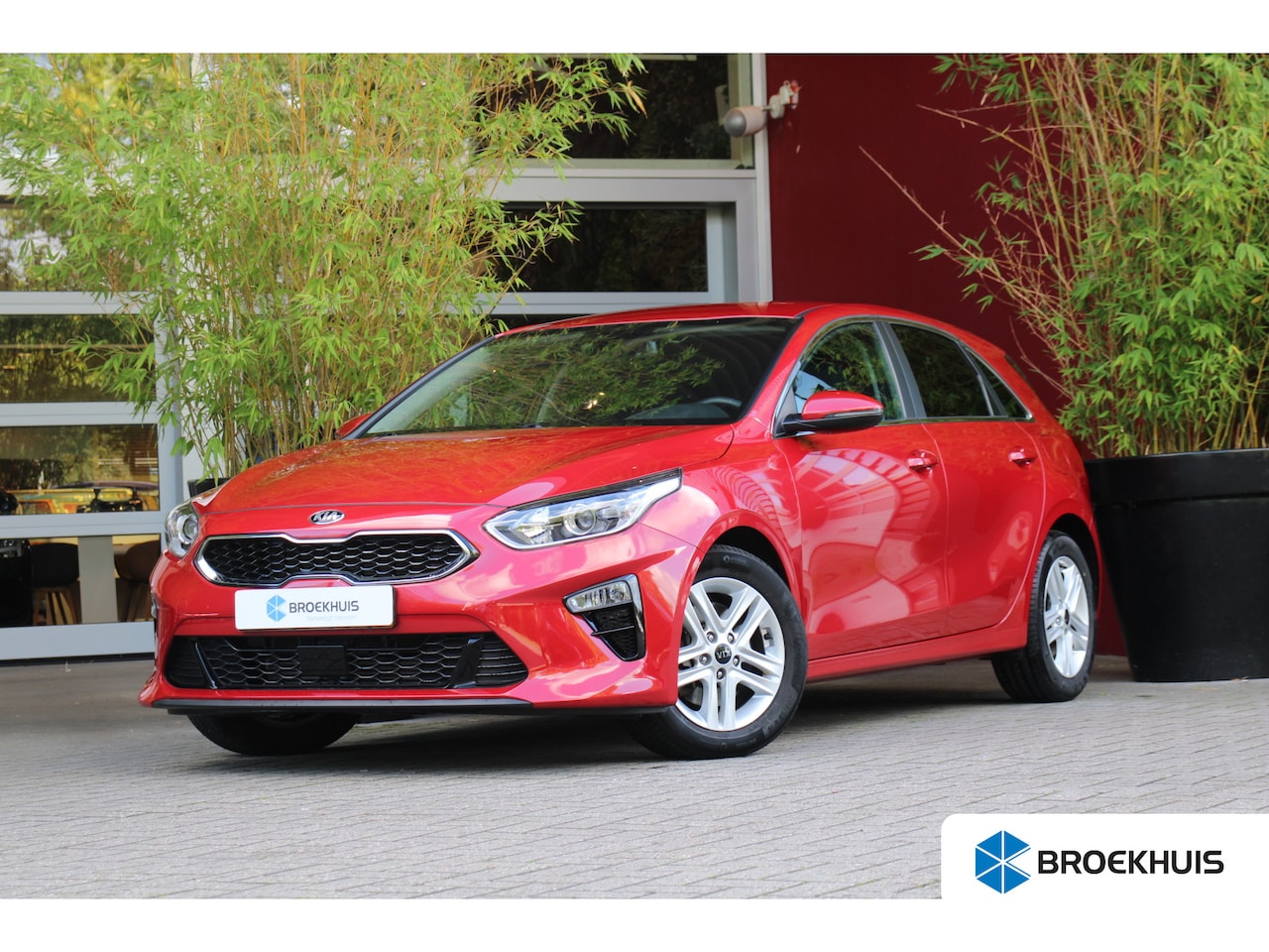 Kia Cee'd - Ceed 1.5 T-GDi DynamicPlusLine | Camera | CarPlay | Stuur/stoelverwarming | Keyless | lage - AutoWereld.nl