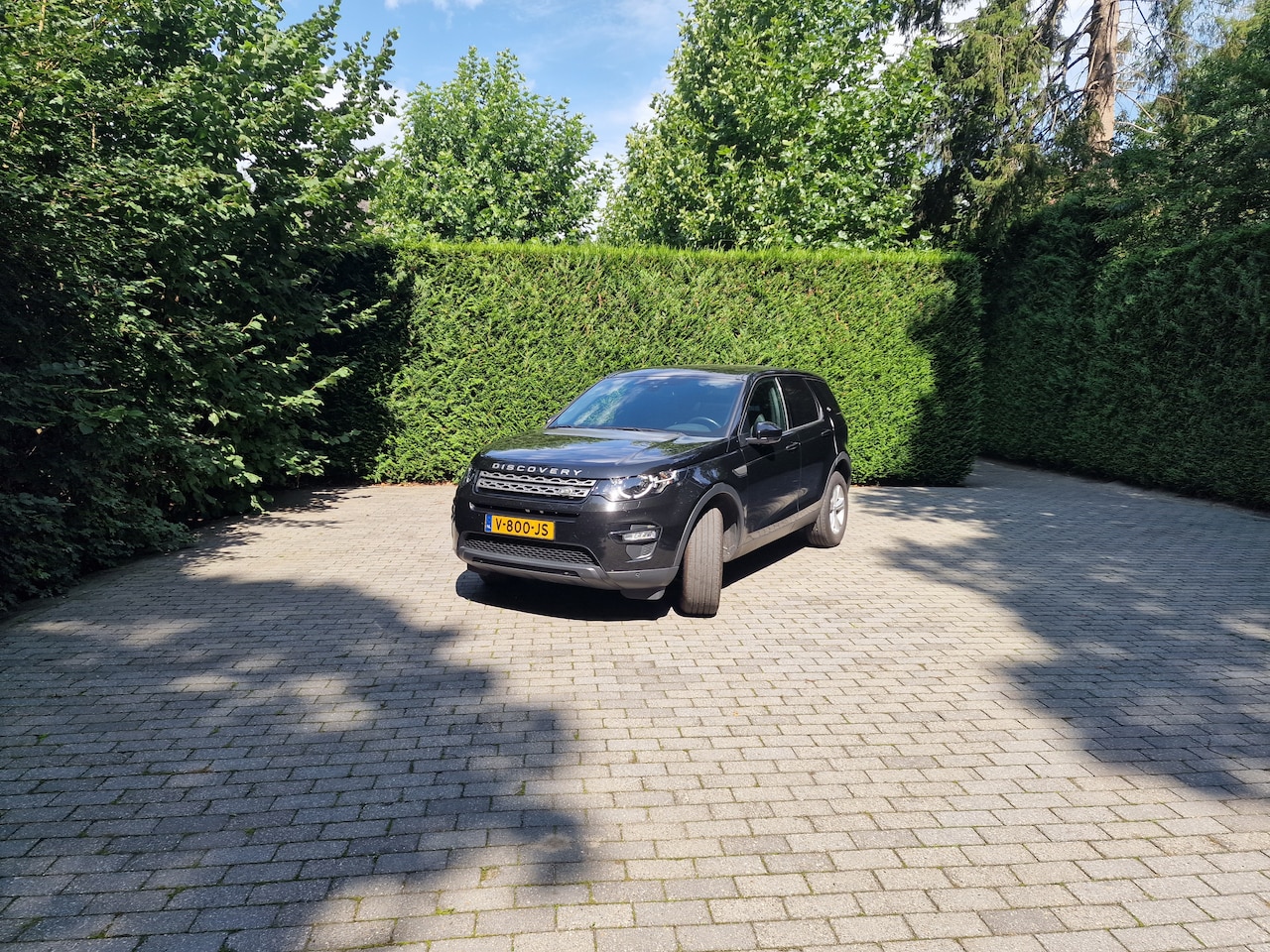 Land Rover Discovery Sport - 2.0 TD4 Pure Commercial Grijs Kenteken - AutoWereld.nl