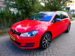 Volkswagen Golf - 1.2 TSI 105pk 5-deurs 90.000km. Airco Multimedia