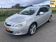 Opel Astra Sports Tourer - 1.4 Turbo Cosmo