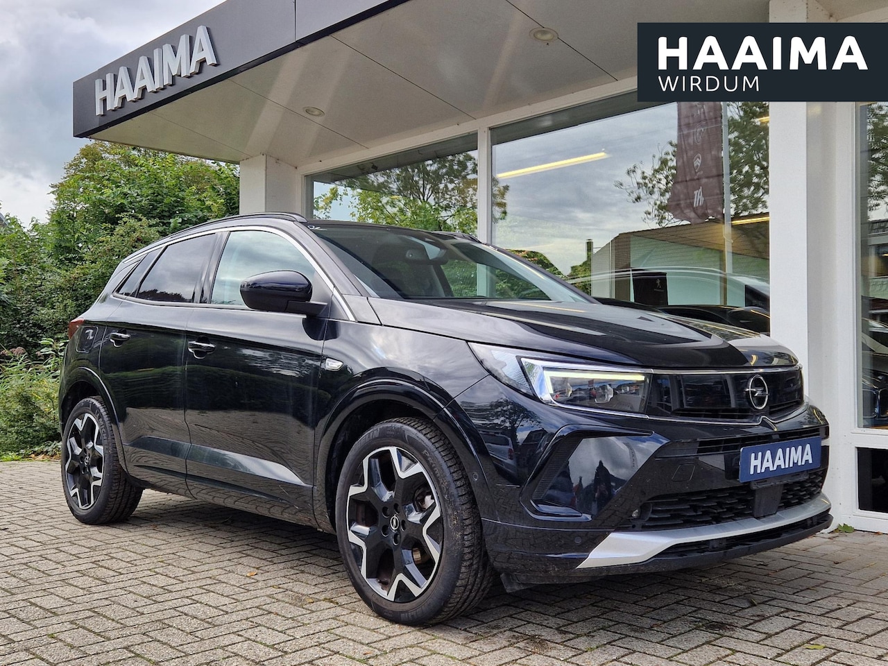 Opel Grandland - 1.2 Turbo Ultimate | Navigatie | Climate & Cruise Control | Elektrische Achterklep | Stoel - AutoWereld.nl