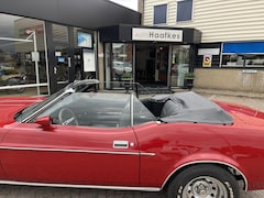 Ford Mustang Convertible - cabriolet (250 Ci 6 cilinder) Convertible 250 Ci 6 cilinder. Nieuwe kap en interieur