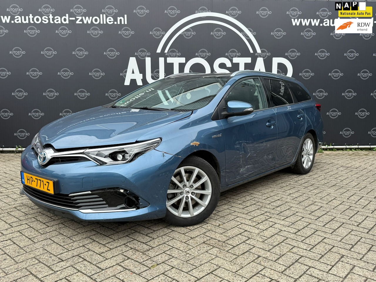 Toyota Auris Touring Sports - 1.8 Hybrid Lease pro Pano/Automaat/Airco/Cruise/Navi/Apk/Nap/Leder - AutoWereld.nl