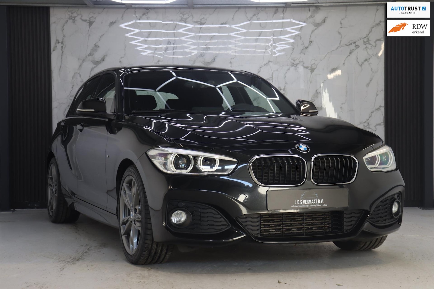 BMW 1-serie - 125i M-sport Led ALL-Black - AutoWereld.nl