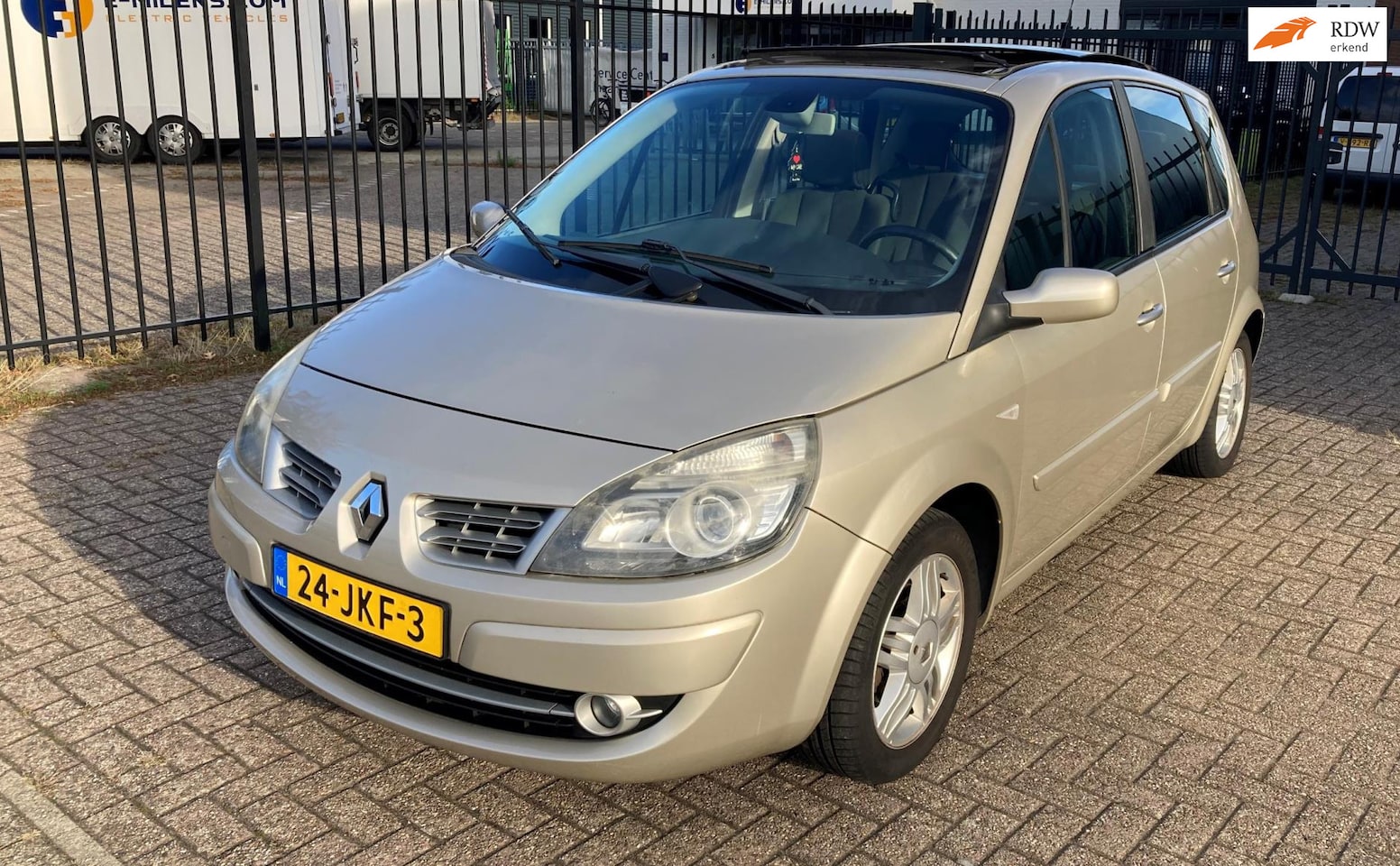 Renault Scénic - 1.6-16V Business Line Automaat,Pano,Cc,navi,.. - AutoWereld.nl