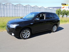Mitsubishi Outlander - 2.0 PHEV Intense + Automaat 4x4