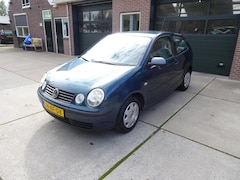 Volkswagen Polo - 1.2