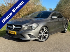 Mercedes-Benz CLA-Klasse - 180 Ambition / Automaat / Half Leder / 18" LM Velgen / Groot Navigatie / Cruise Control
