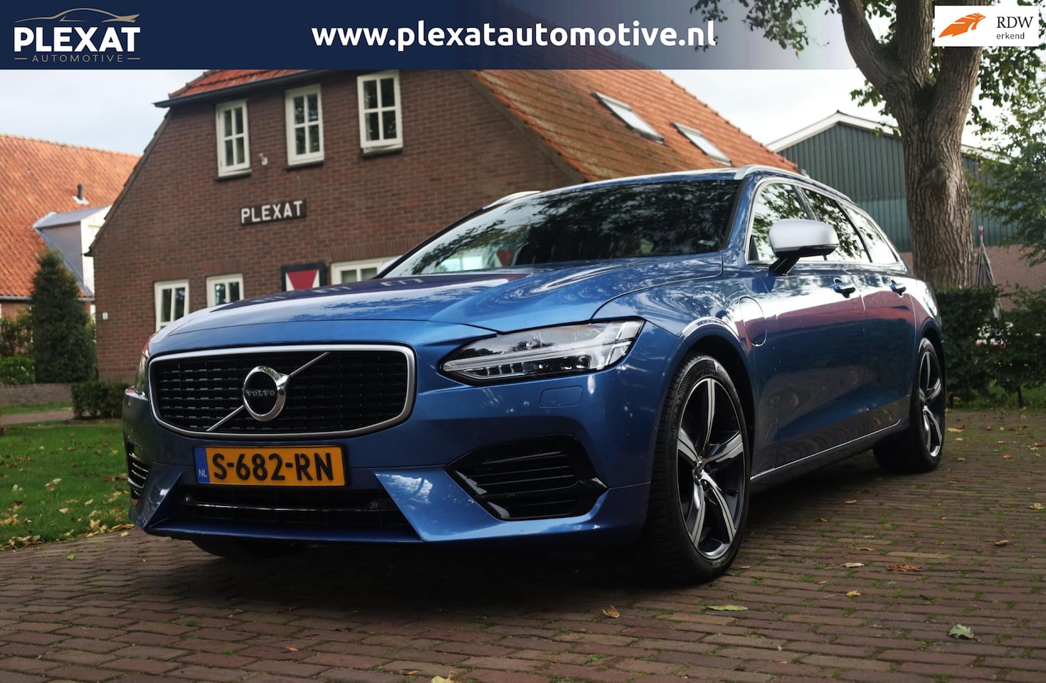 Volvo V90 - 2.0 T8 AWD R-Design Aut. | Panorama | Apple Car Play | 4x Stoelverwarming | Sportpakket | - AutoWereld.nl