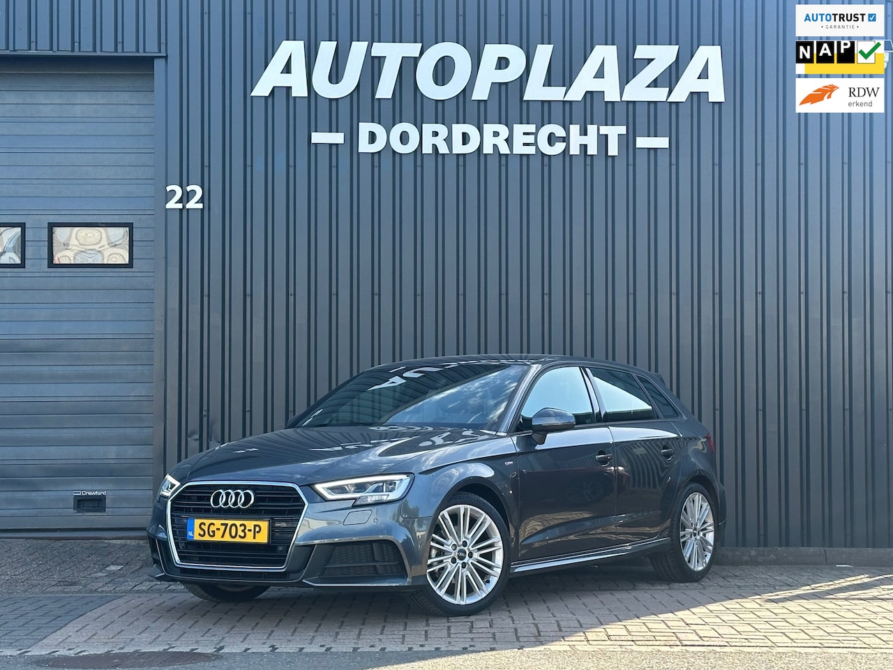 Audi A3 Sportback - 1.0 TFSI Sport S Line Edition 19266 KM - AutoWereld.nl