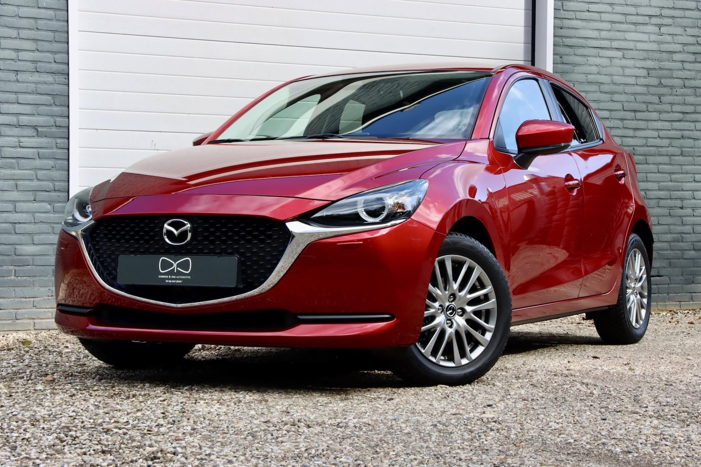 Mazda 2 - 1.5 Skyactiv-G Luxury | 1E EIGENAAR | NAVIGATIE | CARPLAY | STUURWIELVERW. - AutoWereld.nl