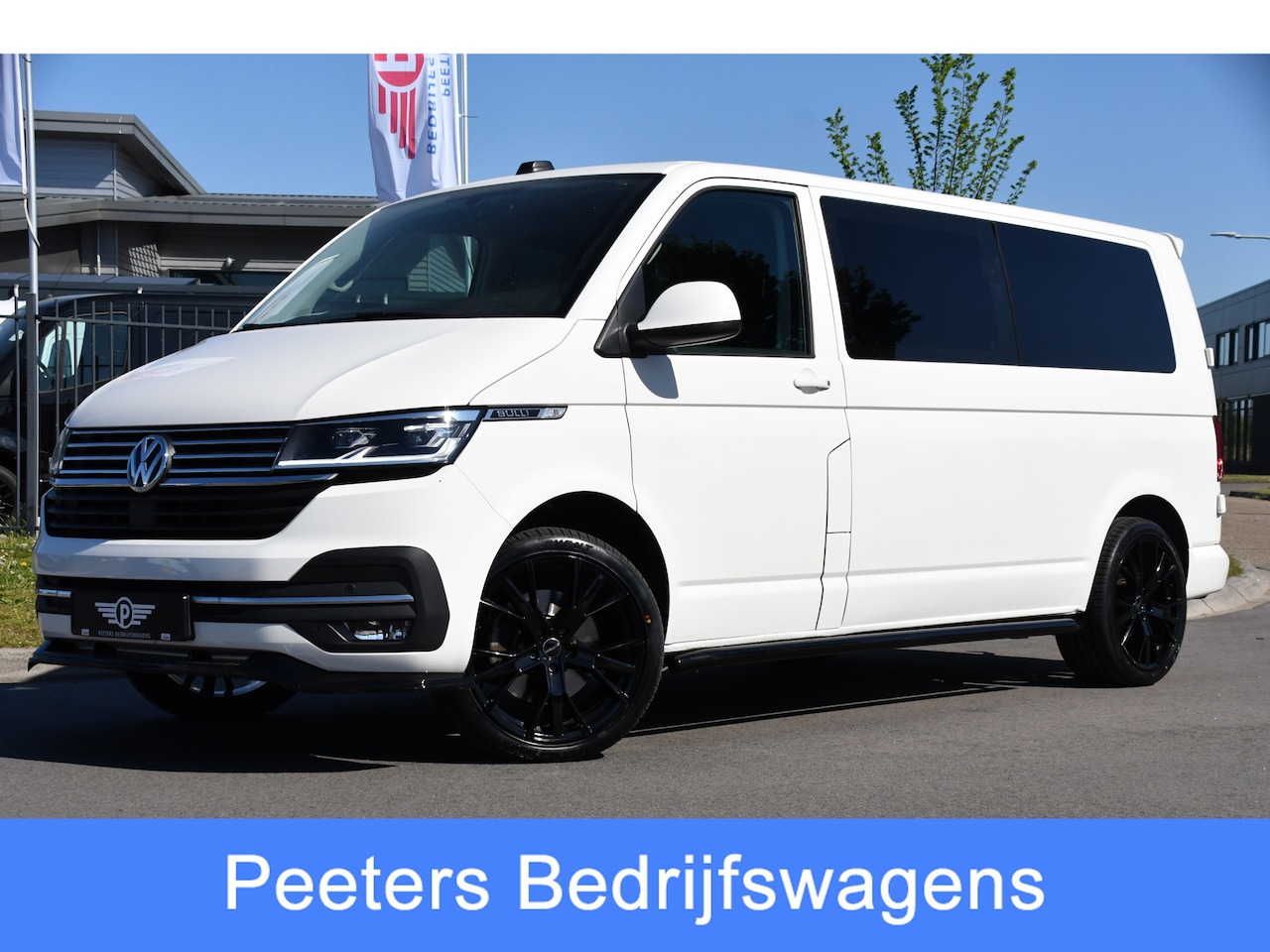 Volkswagen Transporter - 2.0 TDI L2H1 30 DC Bulli Virtual, Adaptieve Cruise, 199PK, LED, Electrische deur, Stoelver - AutoWereld.nl