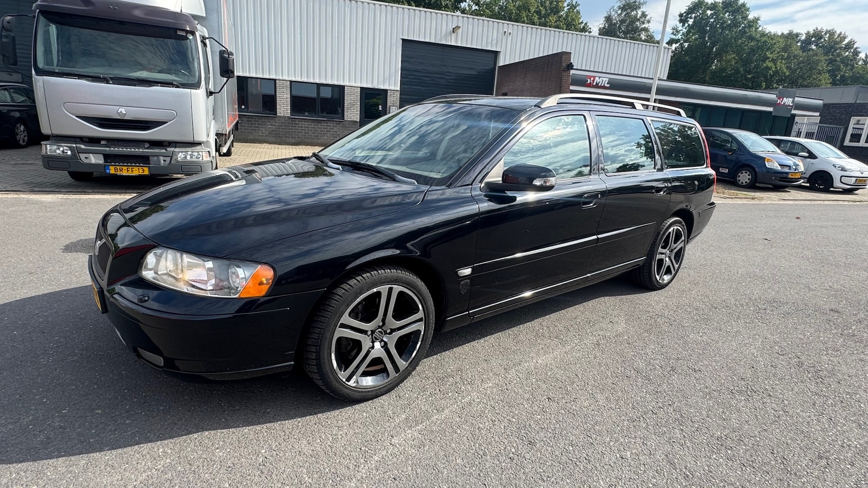 Volvo V70 - 2.5T Summum 250 PK Polestar tuning, optisch paar kleine dingen maar een super rij auto. - AutoWereld.nl