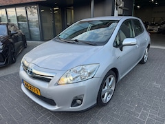 Toyota Auris - 1.8 Full Hybrid Dynamic XENON TREKHAAK CAMERA CRUISE GOED ONDERHOUDEN