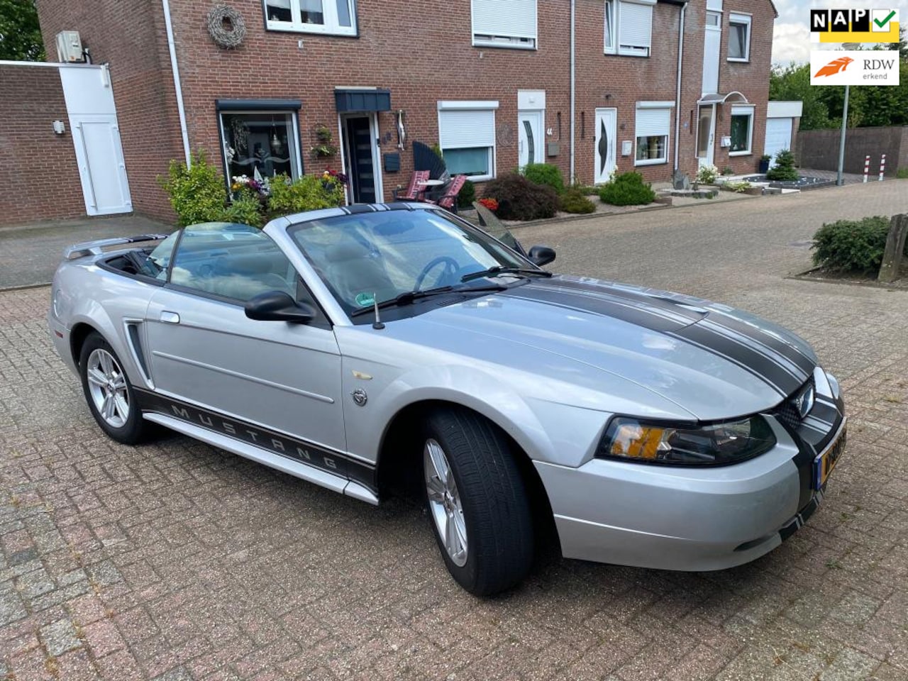 Ford Mustang Convertible - USA 3.8 V6 Cabriolet 40th anniversary Convertible automaat airco super mooie auto , recent - AutoWereld.nl