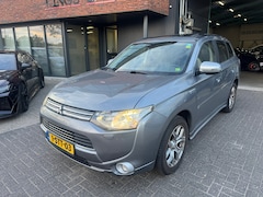 Mitsubishi Outlander - 2.0 PHEV Instyle XENON Schuifdak Leder compleet onderhouden NAP