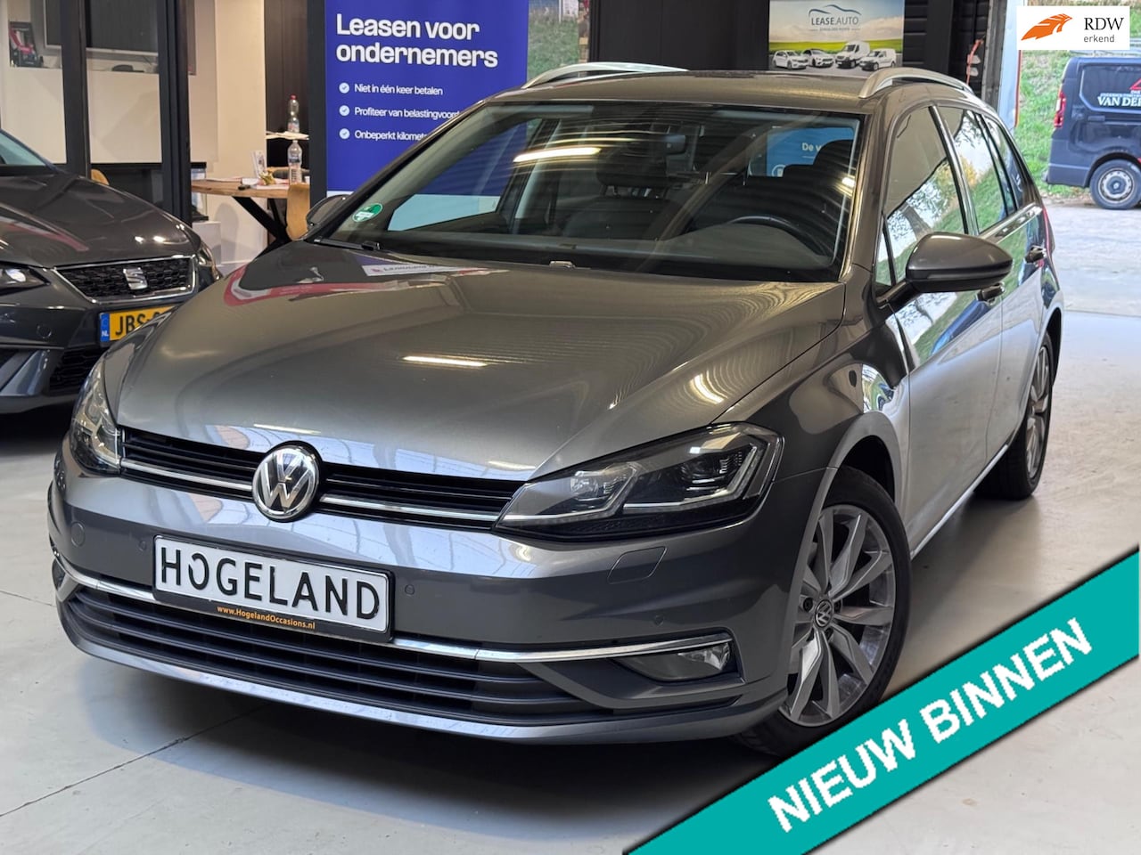 Volkswagen Golf Variant - 1.5 TSI Highline DSG NAVIGATIE TREKHAAK LED DEALERONDERHOUDEN - AutoWereld.nl