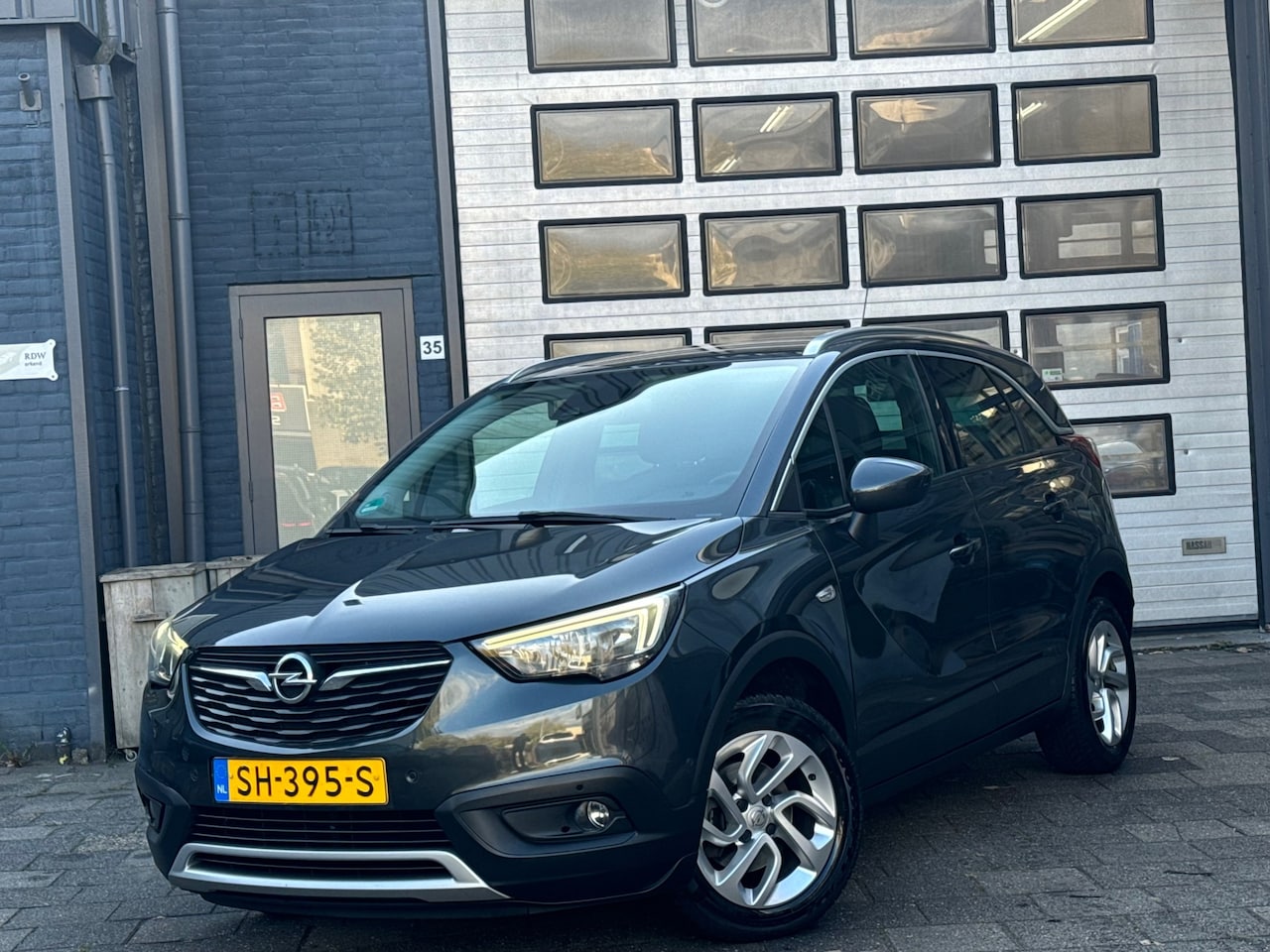 Opel Crossland X - 1.2 Turbo Innovation | Clima | Camera | Navi | N.A.P - AutoWereld.nl