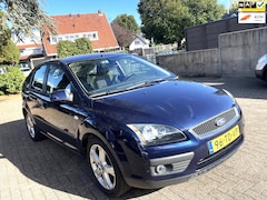 Ford Focus - 2.0-16V-Airco-Cruise-Velgen-Motor loopt niet goed
