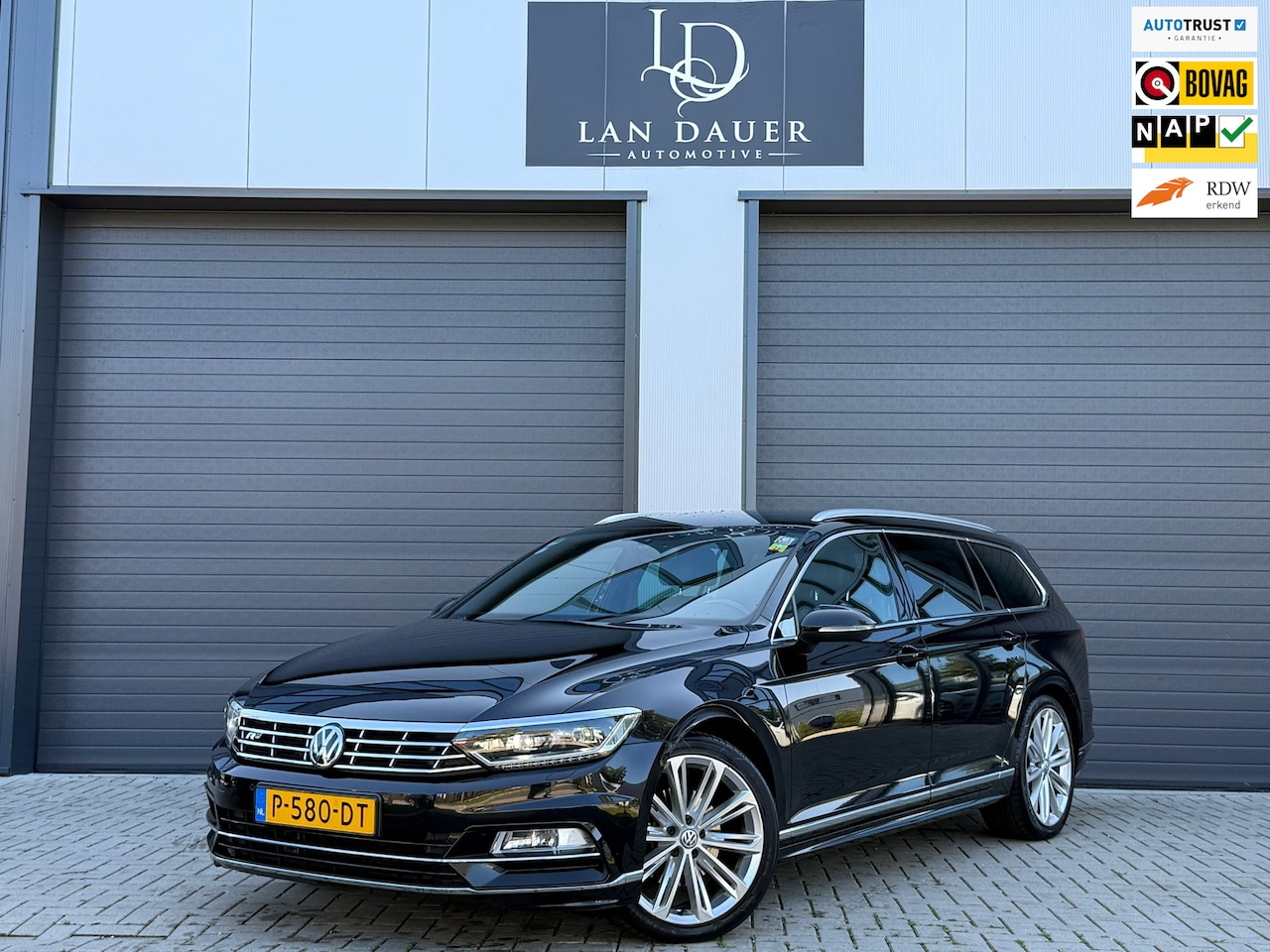 Volkswagen Passat Variant - 1.8 TSI Business Edition R / DSG / - AutoWereld.nl