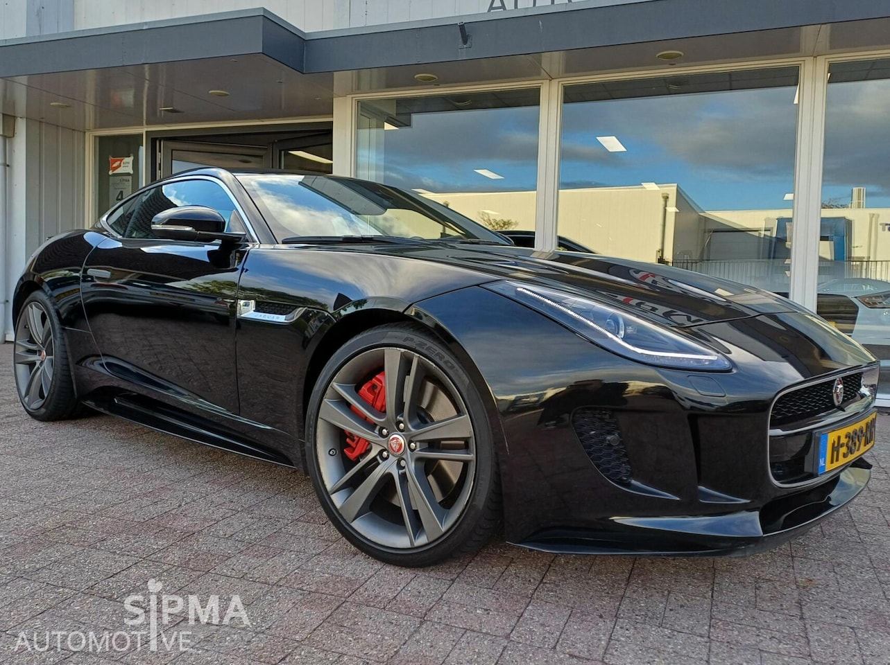 Jaguar F-type - 3.0 V6 AWD British Design Edition/380pk/59dkm - AutoWereld.nl