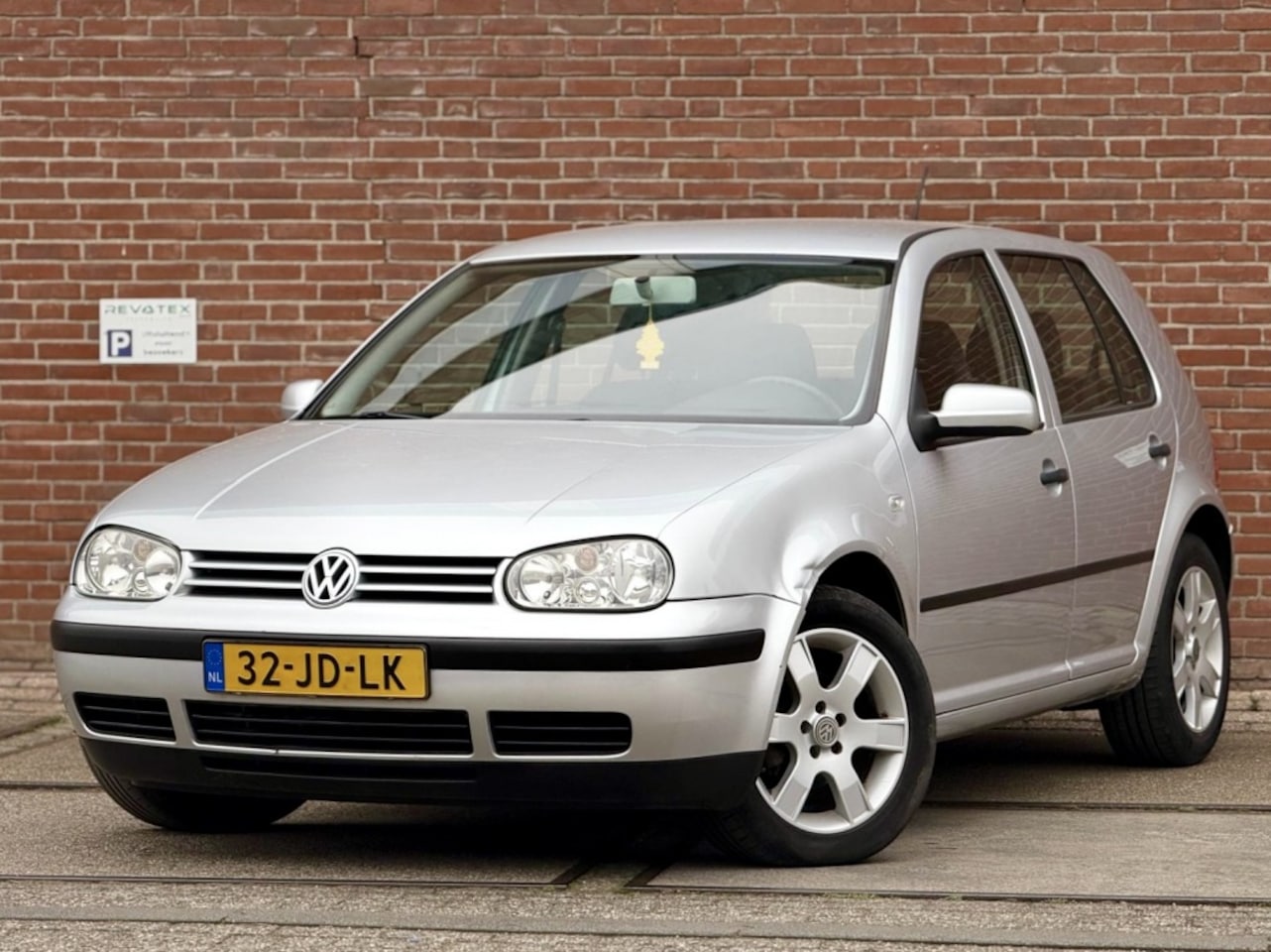 Volkswagen Golf - 1.4-16V Comfortl |Stuurbkr |Nieuwe APK |NAP - AutoWereld.nl