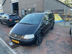 Volkswagen Sharan - 2.0 Comfortline 7 Persoons Airco