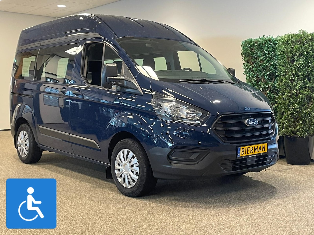Ford Transit Custom - L1H2 Rolstoelbus - AutoWereld.nl