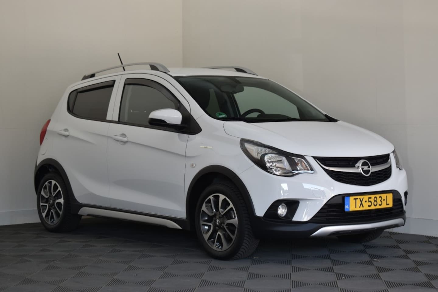 Opel Karl - ROCKS 1.0 75PK ONLINE EDITION - AutoWereld.nl