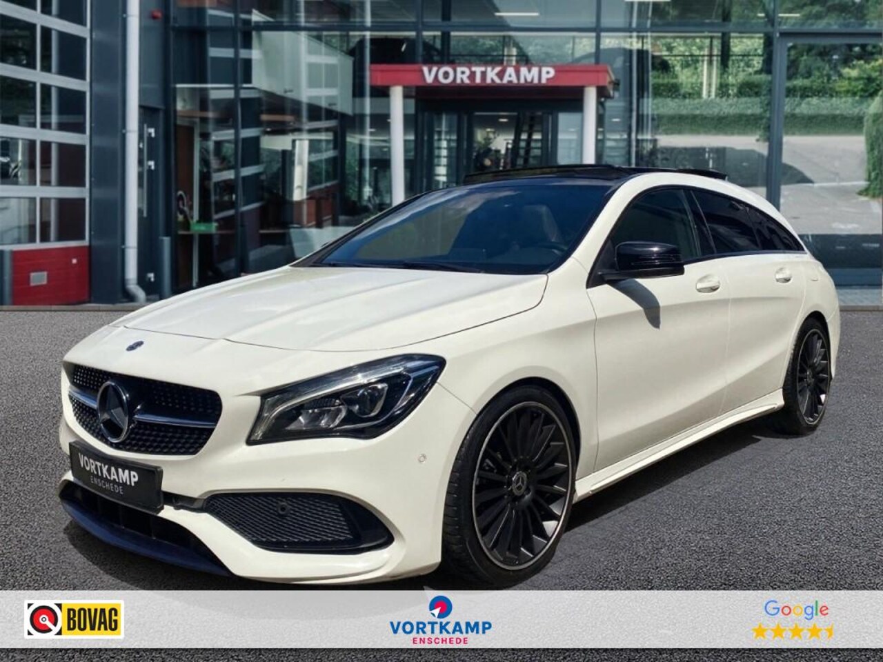 Mercedes-Benz CLA-Klasse - CLA 200  AMG LINE CARPLAY/PANO-DAK/NAVI/CRUISE/PDC/STOELVERW - AutoWereld.nl