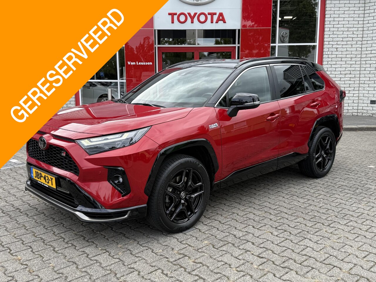 Toyota RAV4 - 2.5 PLUG-IN HYBRID AWD GR SPORT STOEL/STUURVERW EL-STOEL+MEMORY LEDER/ALCANTARA BLIND-SPOT - AutoWereld.nl