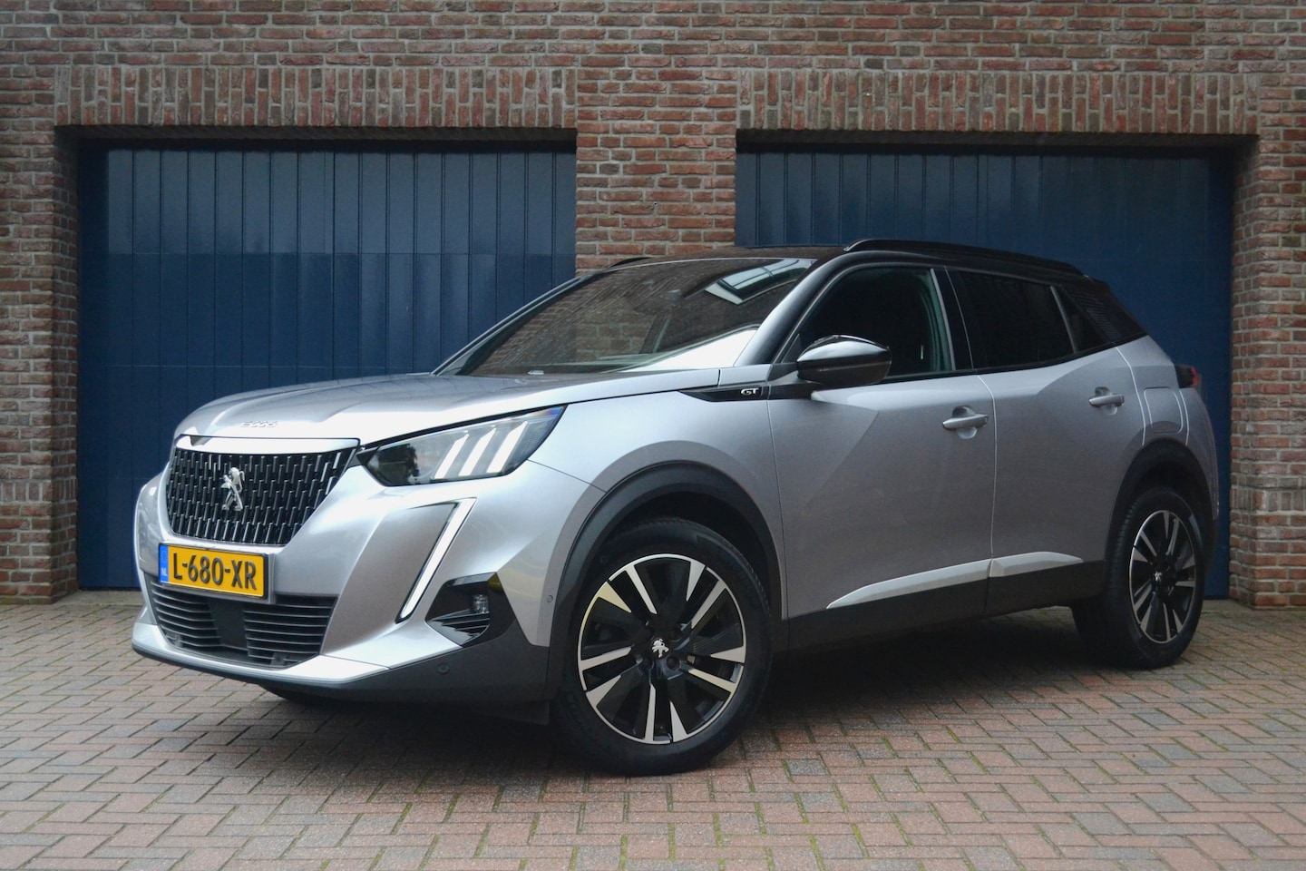 Peugeot 2008 - 1.2 PureTech GT-Line Pack | Virtual Cockpit | D-Riem vv | Camera | Leer/Alcantara - AutoWereld.nl