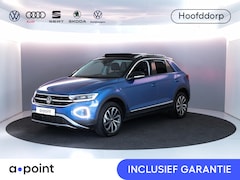 Volkswagen T-Roc - 1.5 TSI Style 150 pk Automaat (DSG) | Verlengde garantie | Navigatie | Panoramadak | Parke