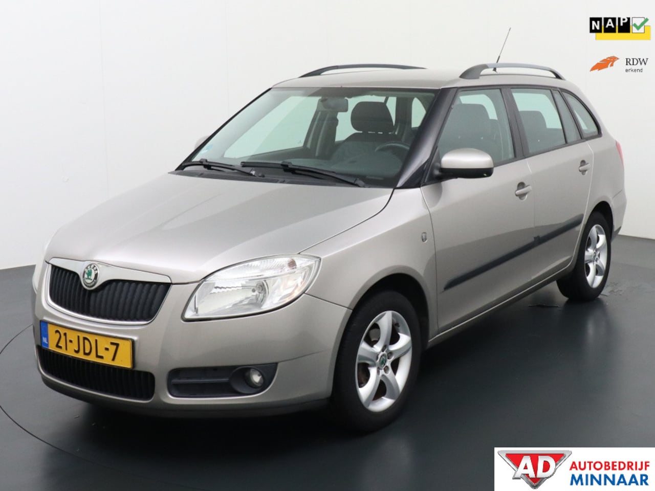 Skoda Fabia Combi - 1.6-16V Ambition Bns - AutoWereld.nl