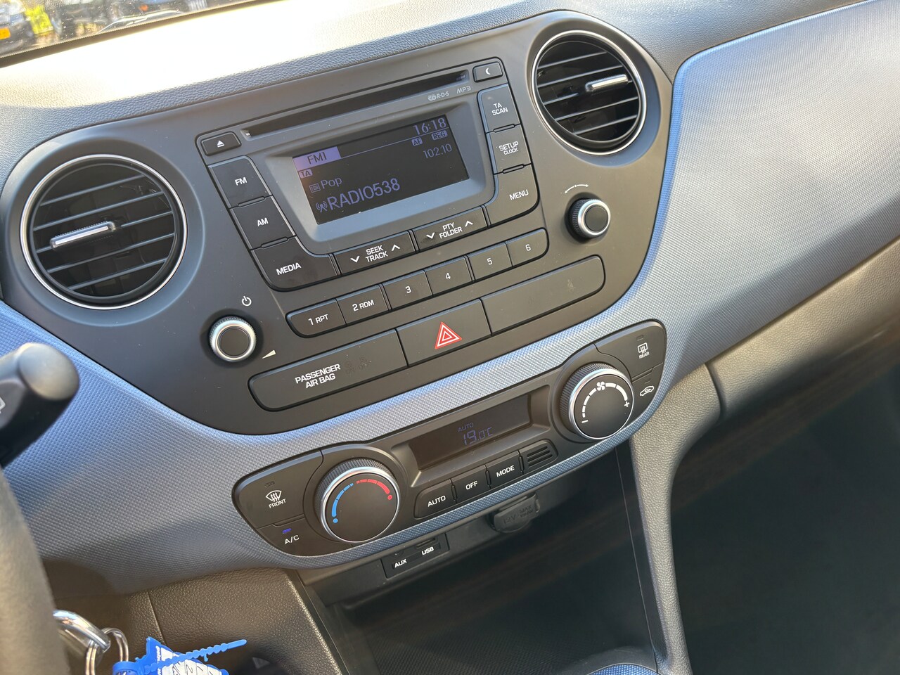 Hyundai i10 - 1.0i i-Motion Comfort Plus | Org-NL auto. 1e eig. Lage km. Nw staat.