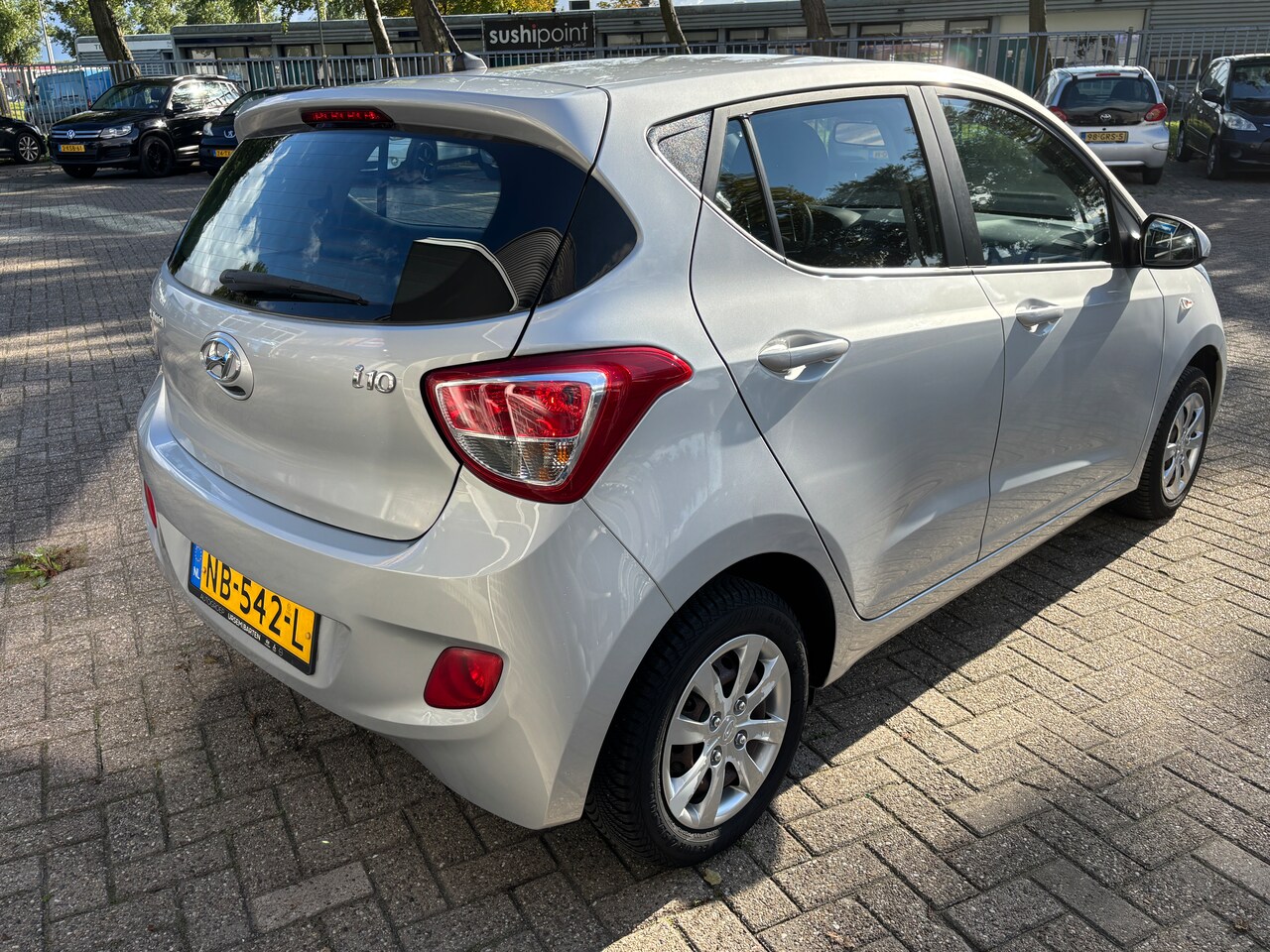 Hyundai i10 - 1.0i i-Motion Comfort Plus | Org-NL auto. 1e eig. Lage km. Nw staat.