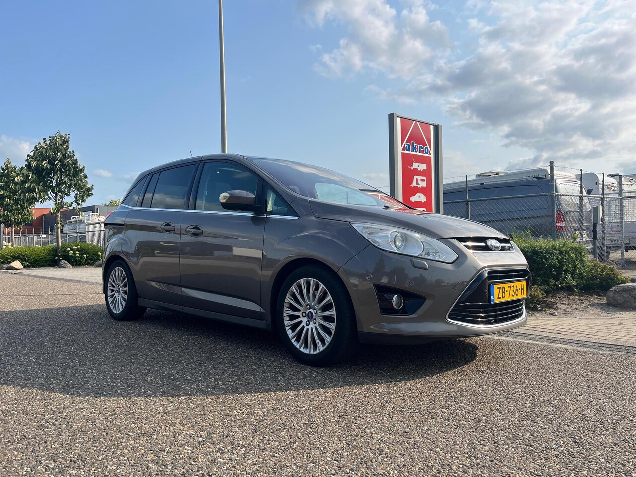 Ford Grand C-Max - 1.6 EcoBoost Titanium | PANO | Cruise control | Bluetooth | Parkeersensoren | Airco - AutoWereld.nl