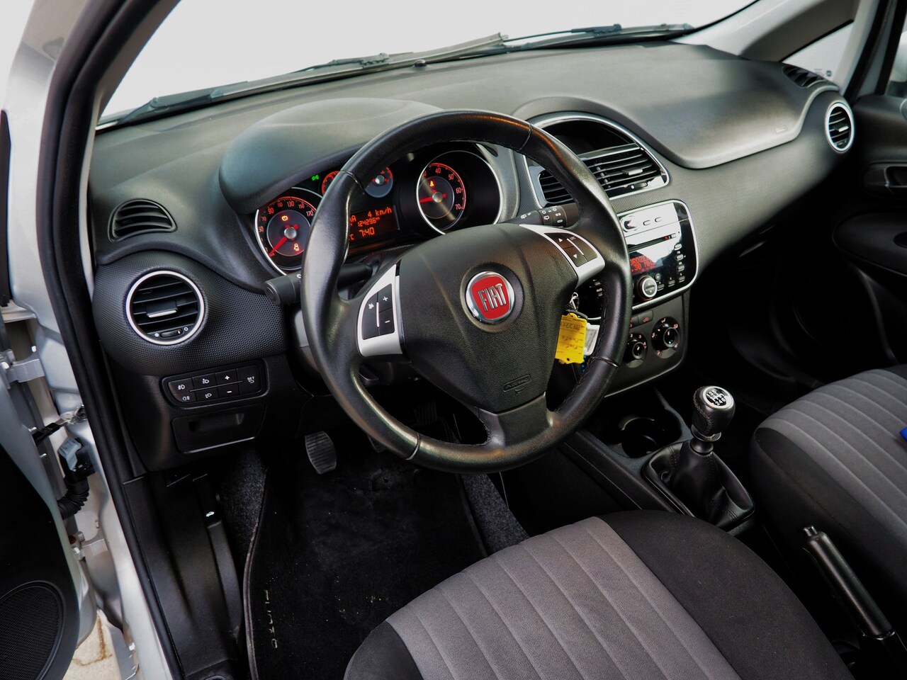 Fiat Punto - 0.9 TwinAir Turbo Pop AIRCO ELEK. PAKKET LM VELGEN