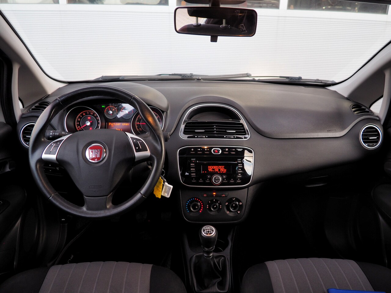 Fiat Punto - 0.9 TwinAir Turbo Pop AIRCO ELEK. PAKKET LM VELGEN