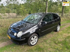 Volkswagen Polo - 1.4-16V AUTOMAAT Comfortline apk t/m 08-11-2026