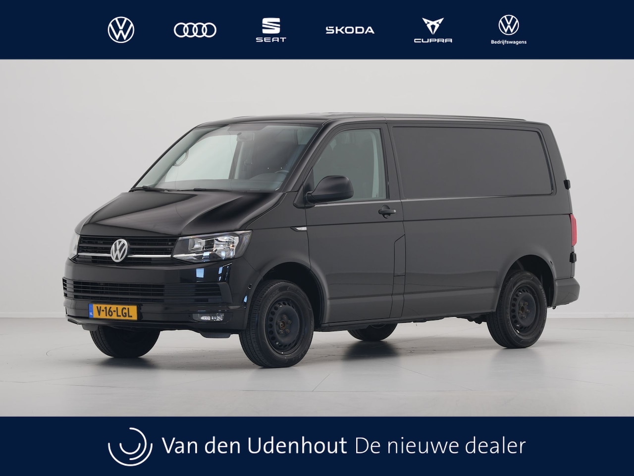 Volkswagen Transporter - 2.0 TDI 100pk L1H1 Trekhaak Pdc Cruise airco - AutoWereld.nl
