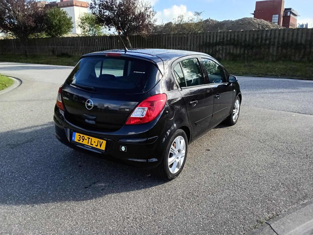 Opel Corsa - 1.4-16V Enjoy 146000km NAP