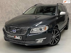 Volvo V70 - 2.4 D5 Summum /Parkeersensoren /Stoelverwarming