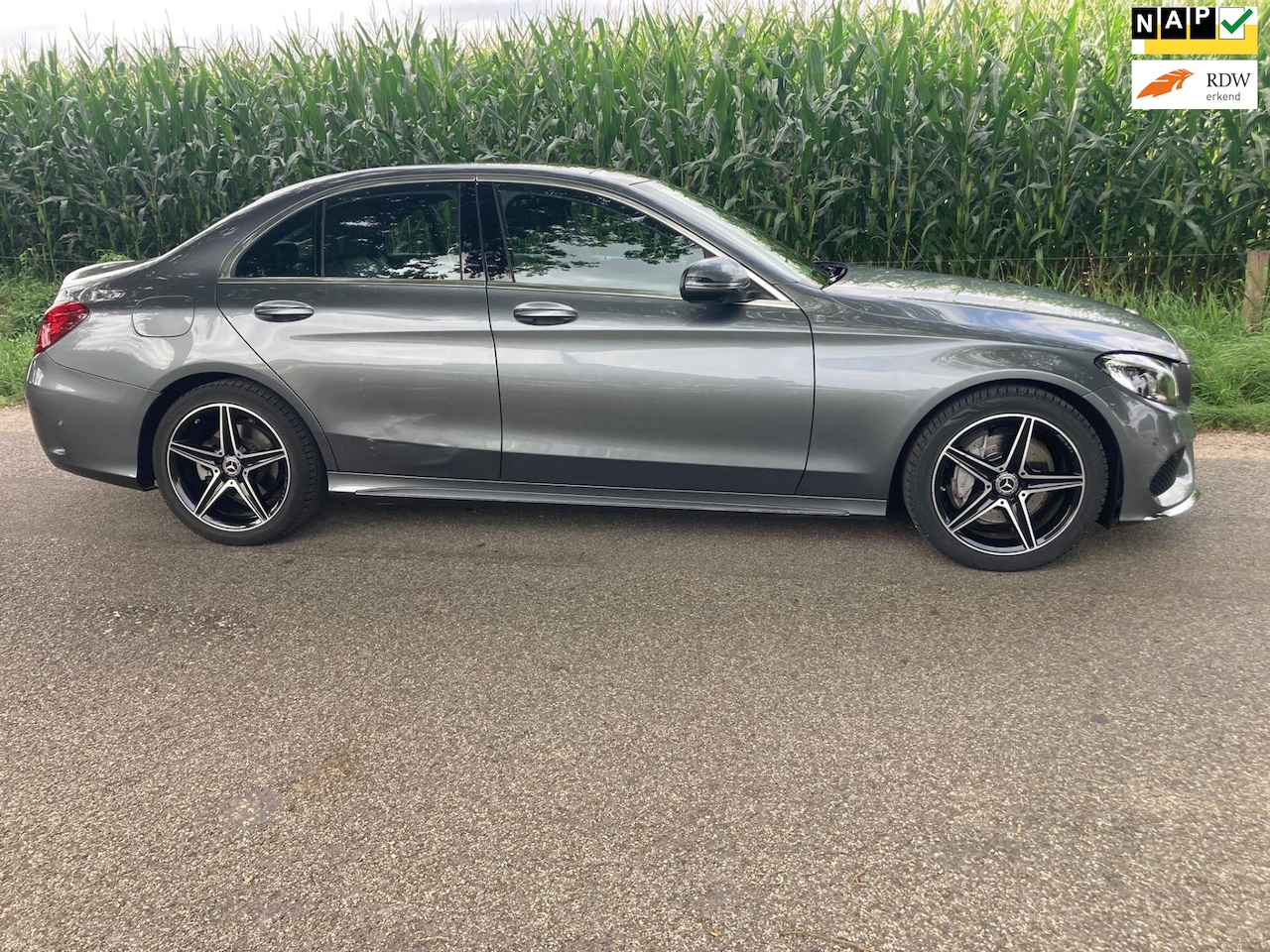 Mercedes-Benz C-klasse - 180 Sport Edition 180 Sport Edition, AMG Styling, 37.750 KM!,Panoramadak, Trekhaak, Carplay, Camera, Stoelv, - AutoWereld.nl