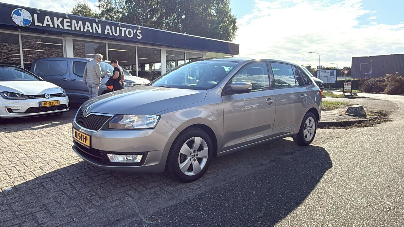 Skoda Rapid Spaceback - 1.2 TSI Greentech JOY Greyline AUTOMAAT Huurkoop Inruil APK Garantie - AutoWereld.nl